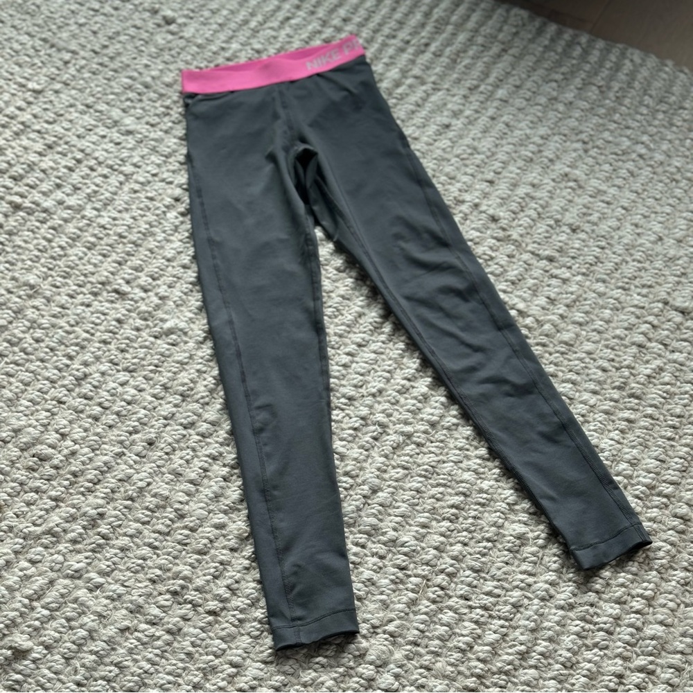 Nike Dri Fit Leggings - XS